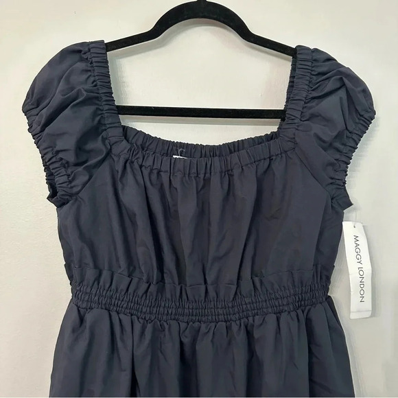 NWT Maggy London Navy Square Neck Knee Length Dress w/ Pockets Size 4 - Picture 6 of 9